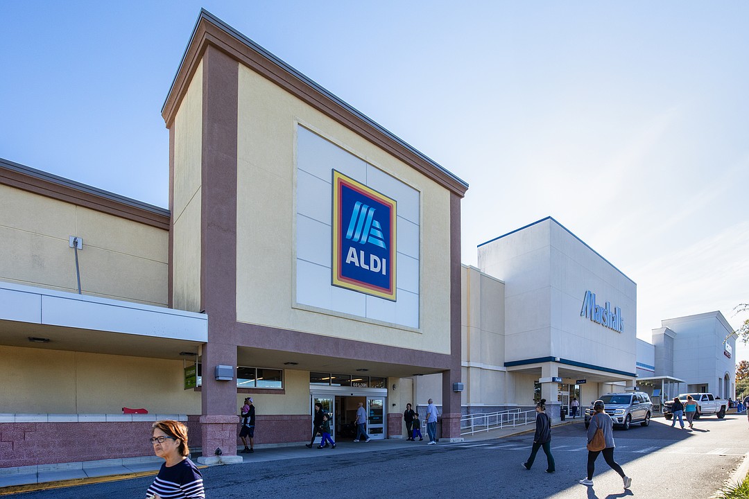 Aldi-anchored Orange Park shopping center sells