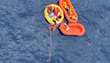 920th Rescue Wing assists in rescue of 11 survivors off Florida coast > Air Force > Article Display