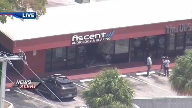 Car slams into hearing aid store in Fort Lauderdale; driver OK - WSVN 7News | Miami News, Weather, Sports