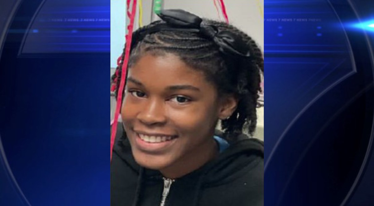 Search underway for 15-year-old girl who went missing from Plantation High School - WSVN 7News | Miami News, Weather, Sports