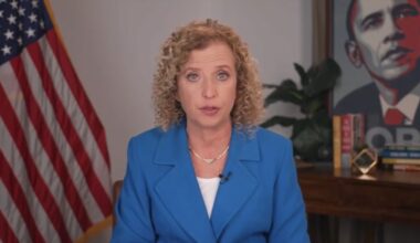 Wasserman Schultz announces run for Florida’s District 20 in wake of redistricting; Black Democratic leaders voice opposition - WSVN 7News | Miami News, Weather, Sports