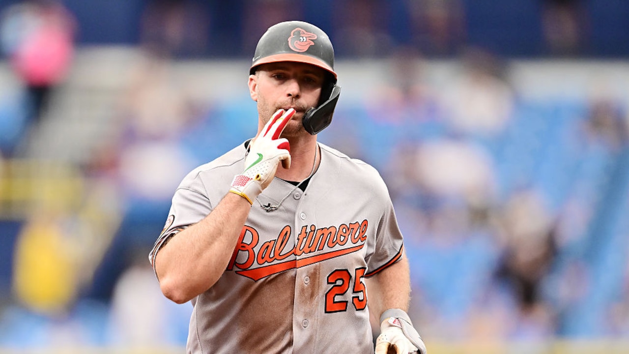 Pete Alonso represents his old high school during return to Tampa area