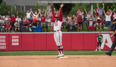 No. 5 Arkansas Clinches Super Regional Berth by Run-Ruling South Florida, 10-2