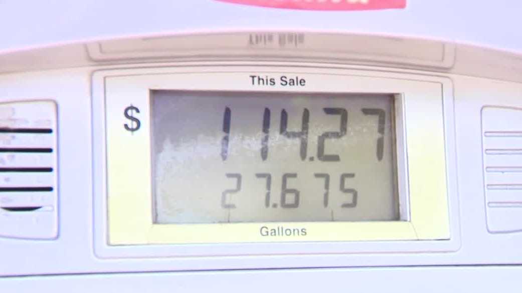 Federal and Florida lawmakers consider eliminating gas taxes