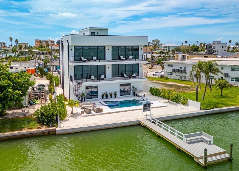 Places This Week: Madeira Beach home up for auction