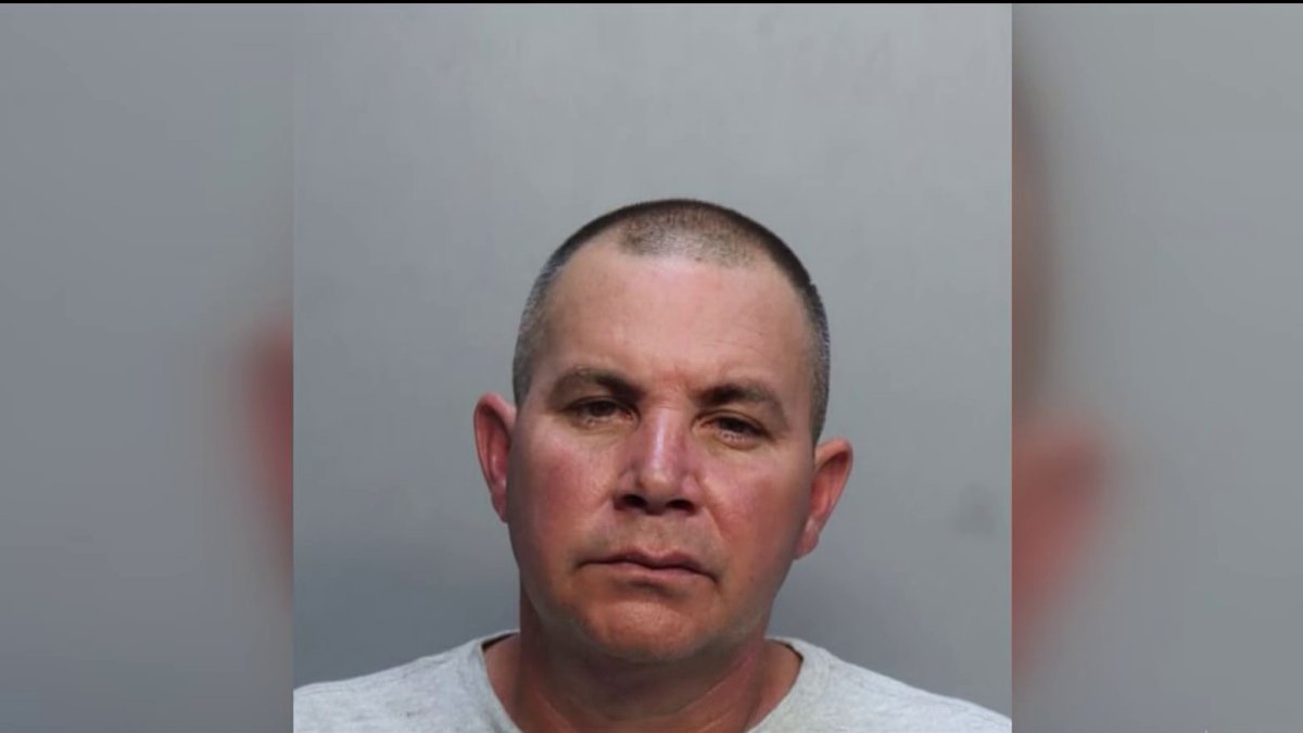Hialeah man stabbed another man with kitchen knife in random attack, cops say – NBC 6 South Florida