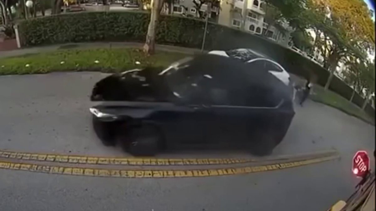 The warning period is over. Miami-Dade school bus camera ticketing program begins – NBC 6 South Florida