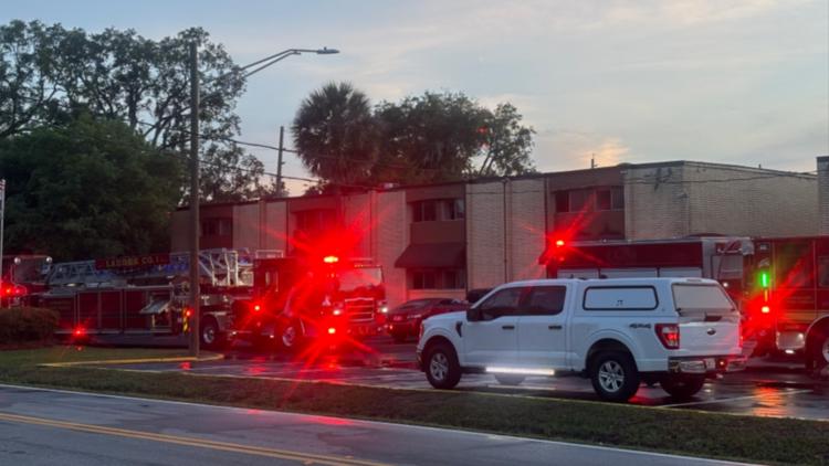 JFRD: 1 dead, 12 displaced after apartment fire in Jacksonville