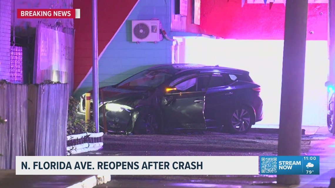 Crash briefly causes road closure in Tampa