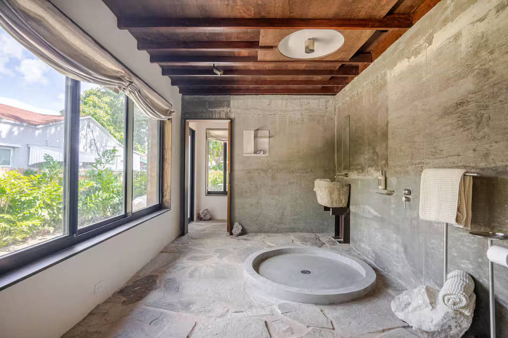 Casa Kawa bathroom