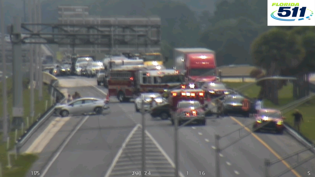 Crash shuts down SR-528 westbound in Orange County