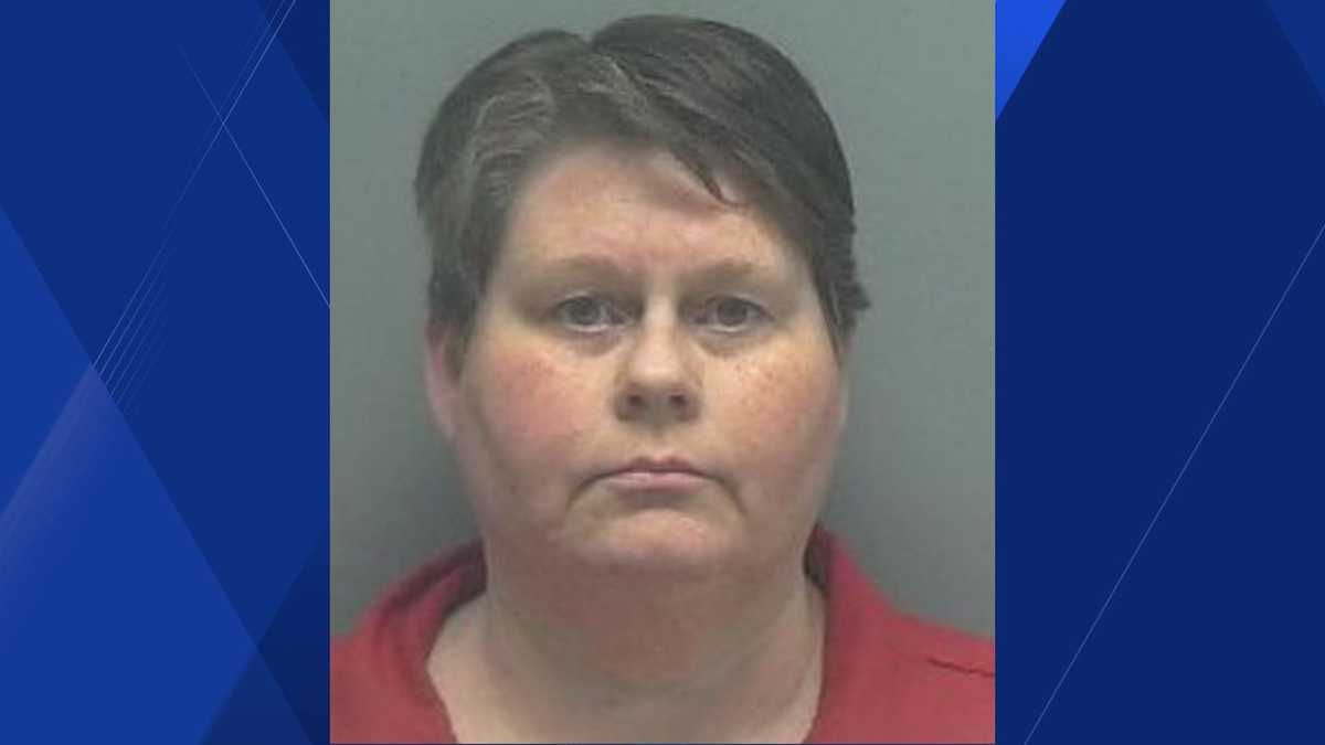 Cape Coral woman wanted after missing court for grand theft and scheme to defraud arrest