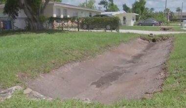 Sanibel clears swales and drains to prepare for upcoming rainy season | Lee County
