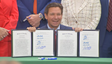 DeSantis passes 2 education bills affecting teacher unions, school pay | Lee County