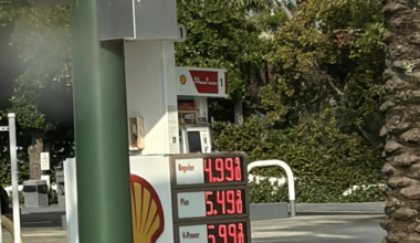 Miami gas prices jump nearly 40 cents to $4.37 | Miami
