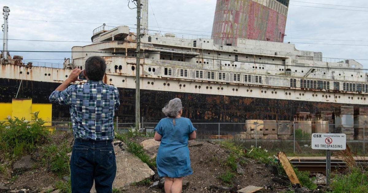 Historic ship to be sunk as Destin, FL tourist attraction | Gulf Coast