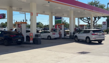 Fort Myers gas station offers rare discount as prices top $4.50 | Lee County
