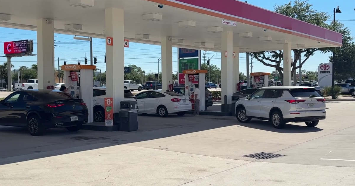 Fort Myers gas station offers rare discount as prices top $4.50 | Lee County