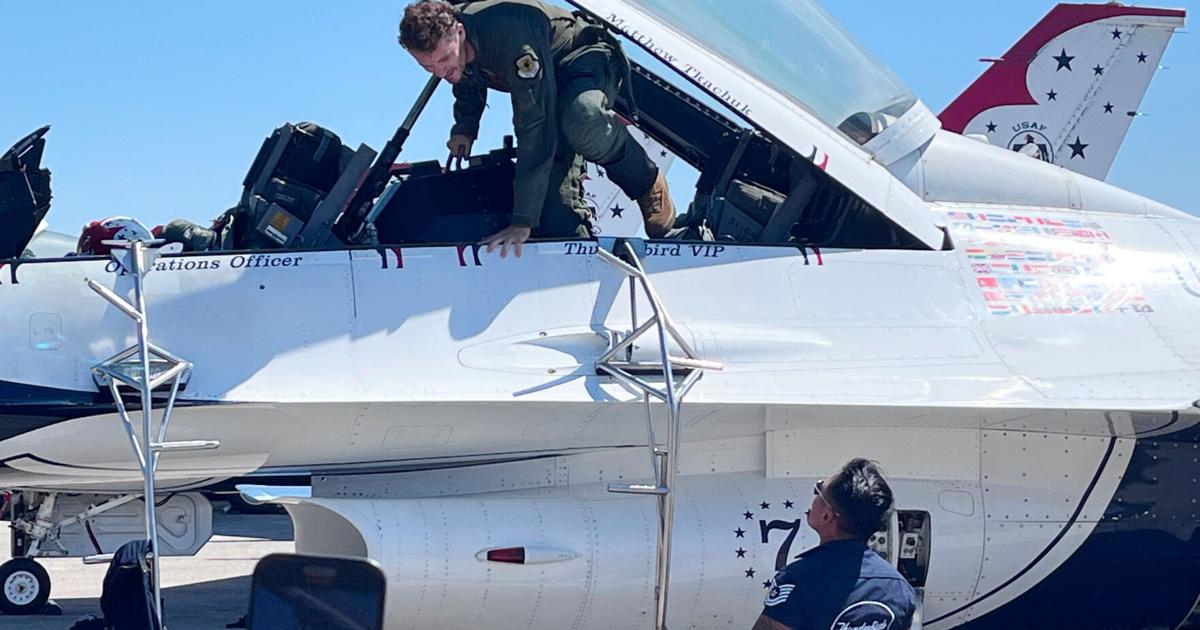 Panthers star Matthew Tkachuk flies with the Thunderbirds in an F-16 ahead of Fort Lauderdale show |