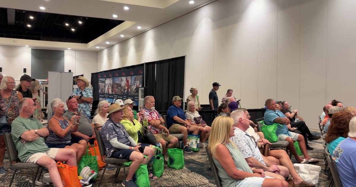 Fort Myers Hurricane Expo draws crowds preparing for 2026 season | Lee County