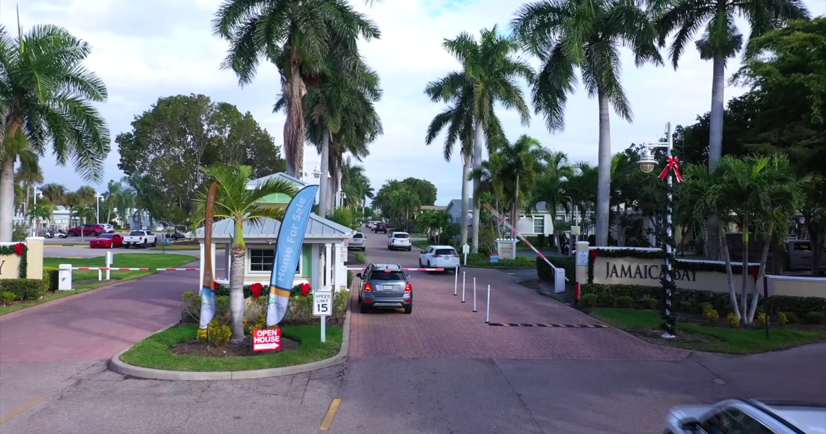 Lee County mobile homeowners consider demolition over rising lot rent | Lee County