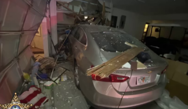 Woman charged with DUI after crashing into Fort Myers home | Lee County