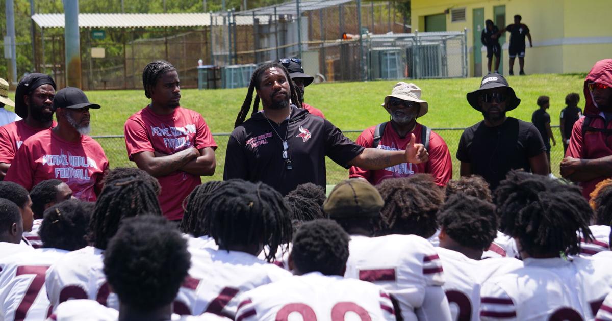 Miami Norland, Northwestern and Carol City football debut new coaches at South Florida showcase | Sports