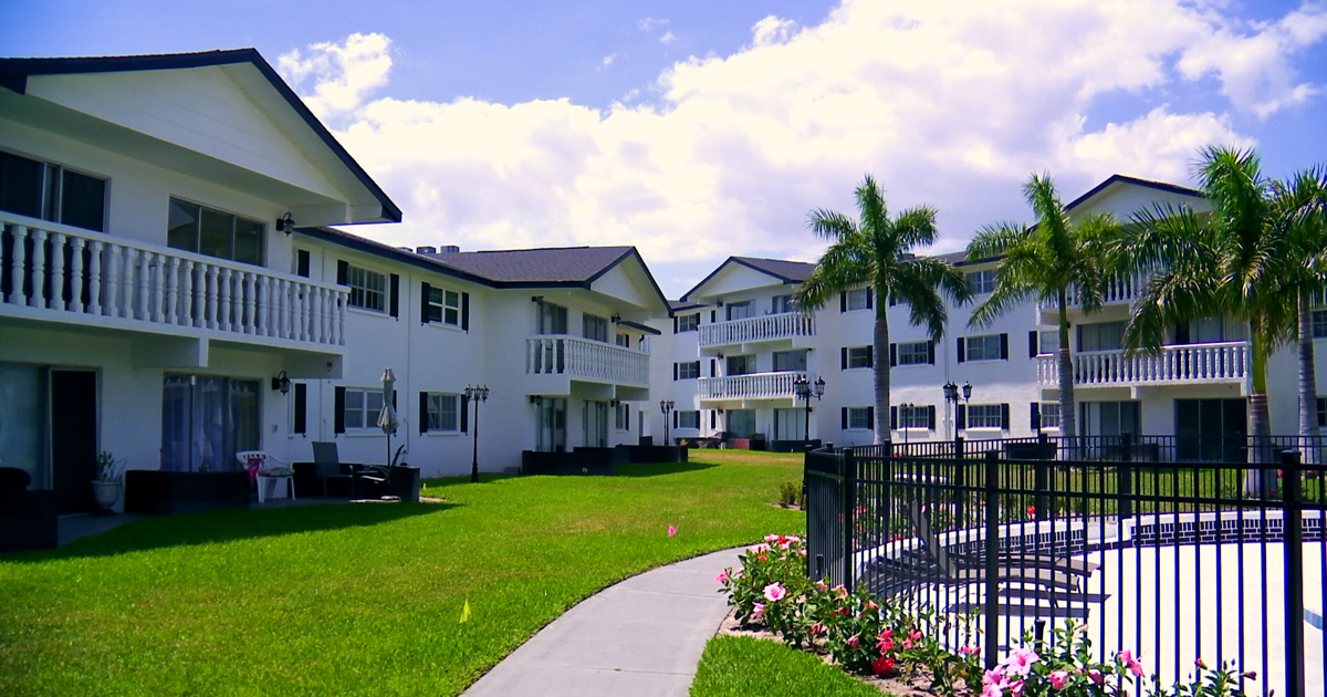 Fort Myers condo association fights to recover $368K from contractor | WINK Listens