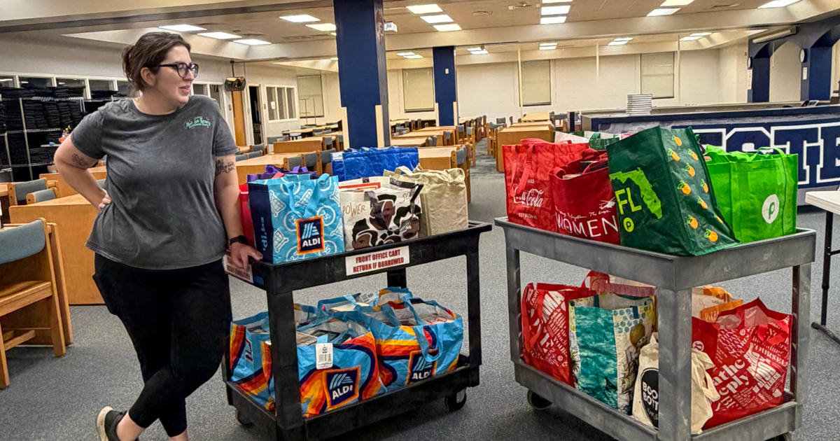 Hundreds of school books rescued from dumpster by Fort Myers bookstore | Lee County