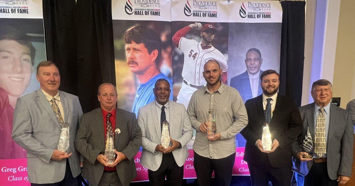 Emotional night for newest Jacksonville-Onslow Sports Hall of Fame members | Sports