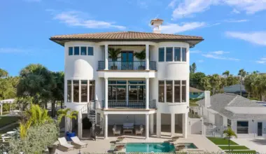 Hulk Hogan's Florida mansion just got a $2 million price cut