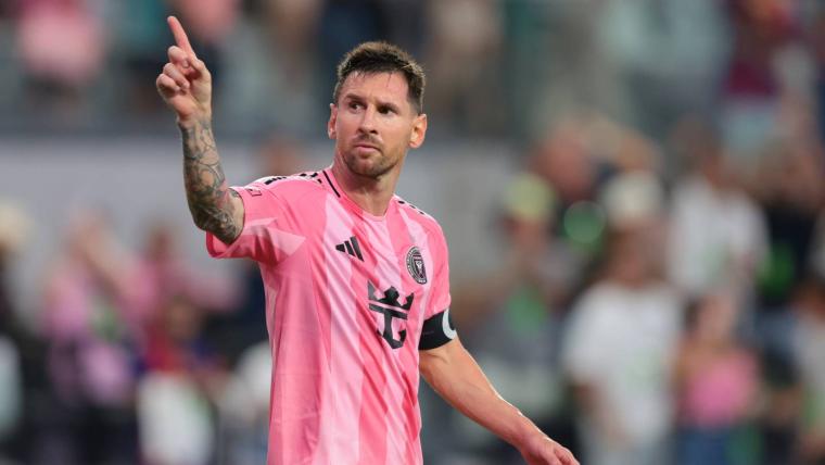 Lionel Messi injury update: Inter Miami star grabs at leg, exits MLS game weeks before World Cup