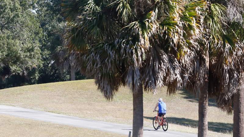 Lawn watering takes a toll on Tampa homeowners’ budgets