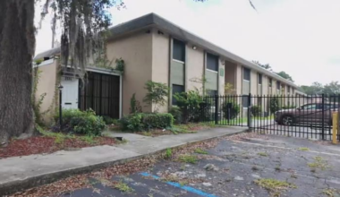 ‘We can’t get answers’: Residents fear eviction as foreclosure lawsuits hit complexes tied to troubled landlord