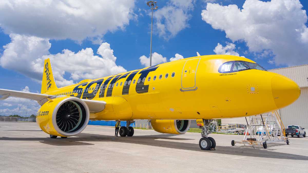 'Our yellow friend:' Spirit's last plane at Orlando International Airport makes final departure