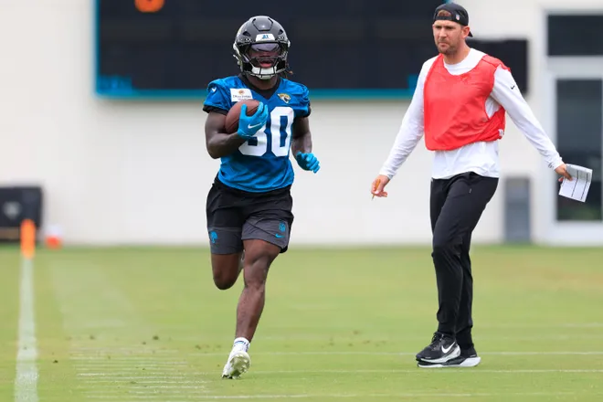 Jacksonville Jaguars running back J'Mari Taylor (30) runs the ball during rookie minicamp at the Miller Electric Center, Saturday, May 9, 2026 in Jacksonville, Fla. Today was the second of a three day camp concluding Sunday.