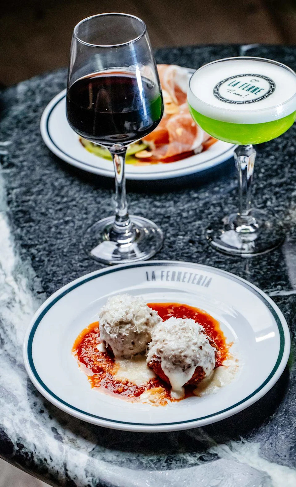 La Fernetería, one of Miami’s most popular rooftops, is participating in La Noche Argentina, which brings together more than 30 Miami businesses offering discounts from May 29 to 31.