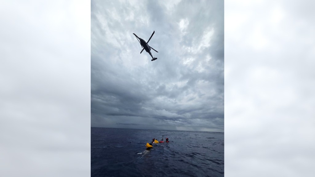 Survivors of plane crash off Florida were on a life raft for hours with no idea if help was coming
