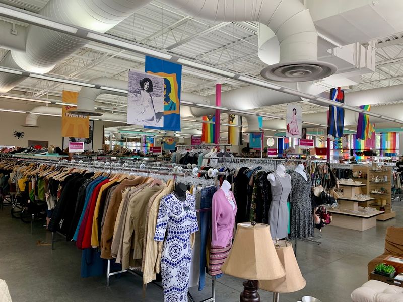 An Unbeatable Clothing Selection That Covers Every Style An Unbeatable Clothing Selection That Covers Every Style