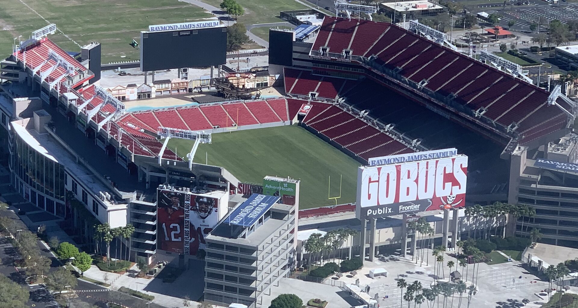Tampa Bay Buccaneers aiming for public to pay two-thirds of $1bn renovation