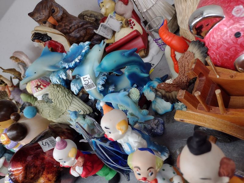Collectibles and Unique Finds for Treasure Hunters Collectibles and Unique Finds for Treasure Hunters