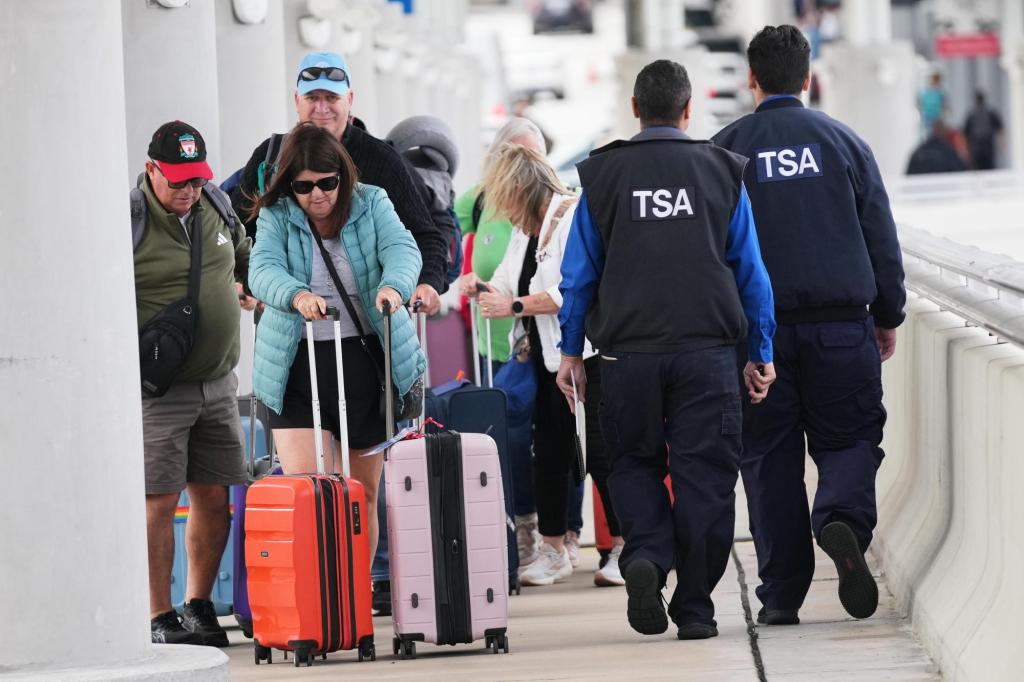 House committee discusses modernizing the TSA as Trump seeks to privatize airport screening
