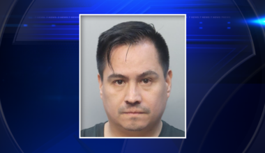 Man accused of stealing more than $2,500 in Victoria’s Secret merchandise arrested in Miami - WSVN 7News | Miami News, Weather, Sports