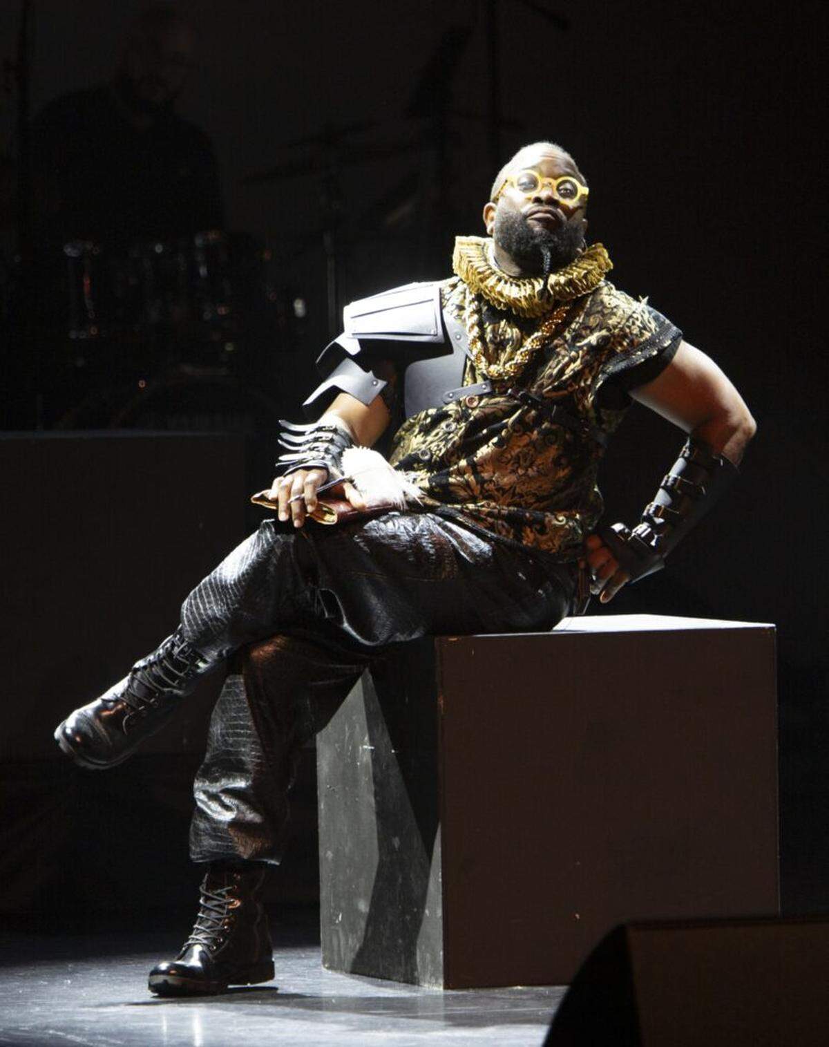 David H. Hepburn, who plays Willy Shakes, The Bard in “The Bard in Bars,” says the production’s physical demands become part of the storytelling.