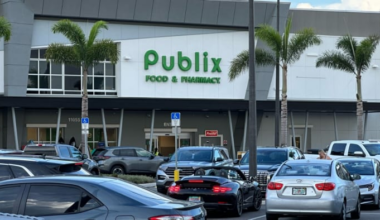 There’s a cemetery in the parking lot of this Central Florida Publix. Here’s why