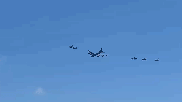 'Arsenal of Freedom' flyover features 8 military aircraft over Miami Beach