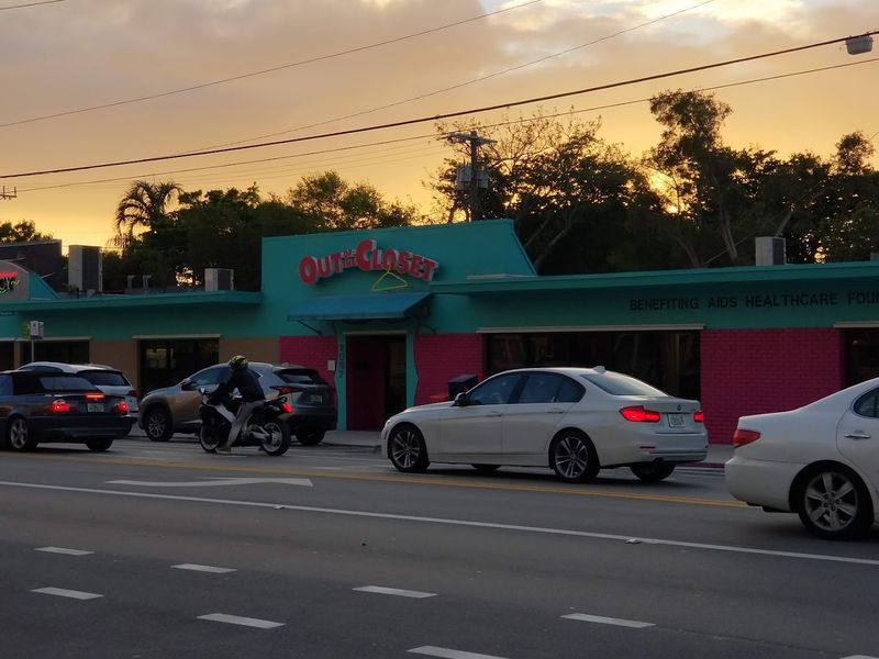 Free HIV Testing Right Inside the Store Free HIV Testing Right Inside the Store