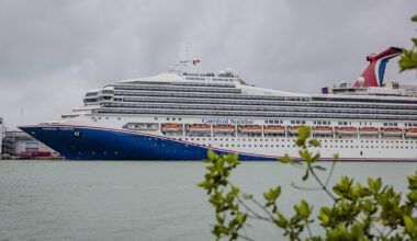Iowa woman punched teen in the face on Carnival Cruise ship, Miami-Dade deputies say – NBC 6 South Florida
