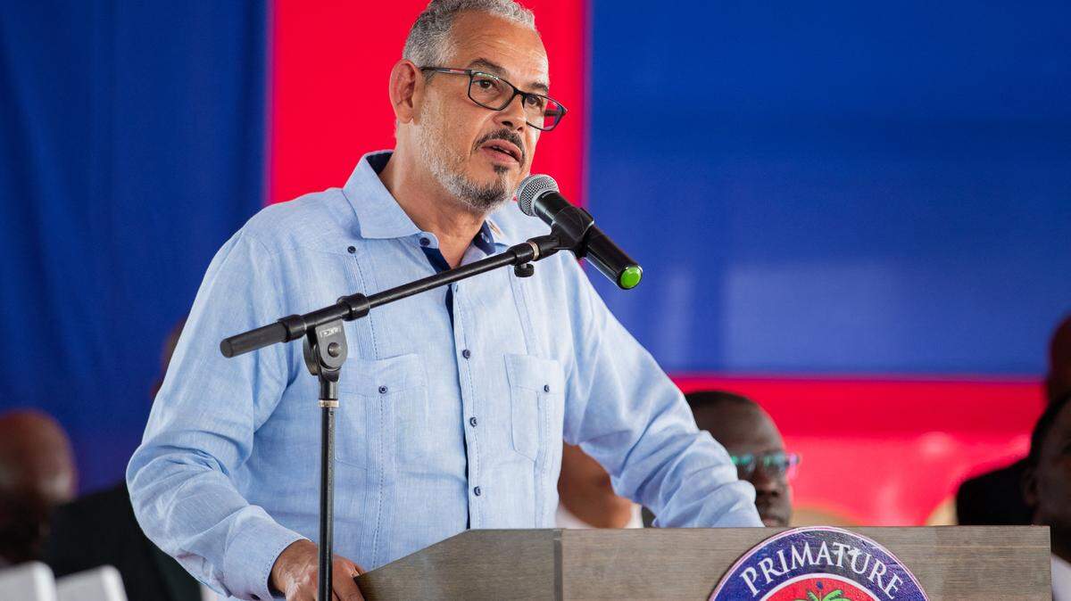 Haiti PM Fils-Aimé stops in Miami on way to meet Pope Leo