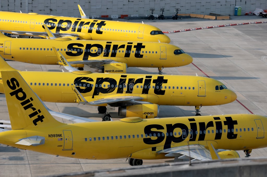 Bankrupt Spirit Airlines cancels all flights, shuts down, after more than 30 years